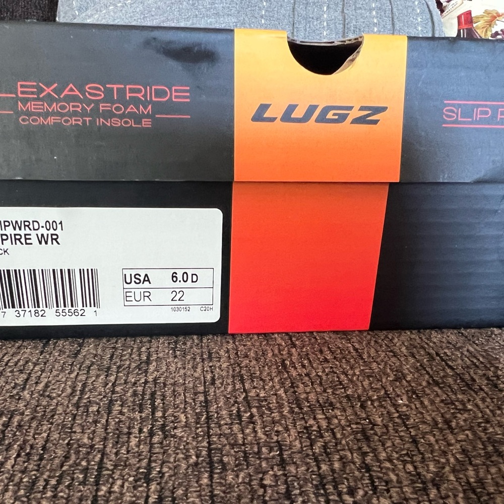 Lugz Black Empire WR Size 6
